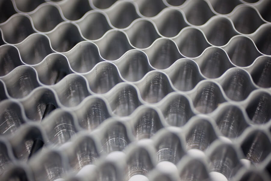 Lazer Makinesi Balpeteği Tabla